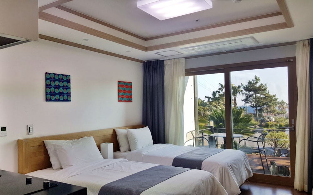 Familia Hotel Jeju 25/61