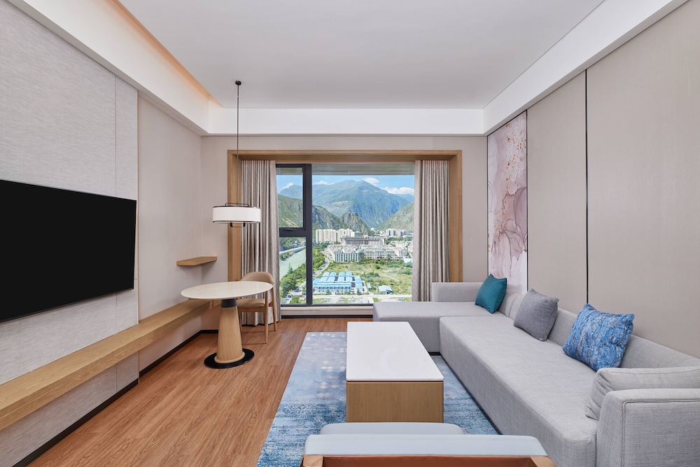 Courtyard By Marriott Jiuzhaigou 14/25
