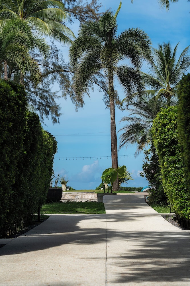 The Anda Mani Khaolak Beachfront Villas 40/50