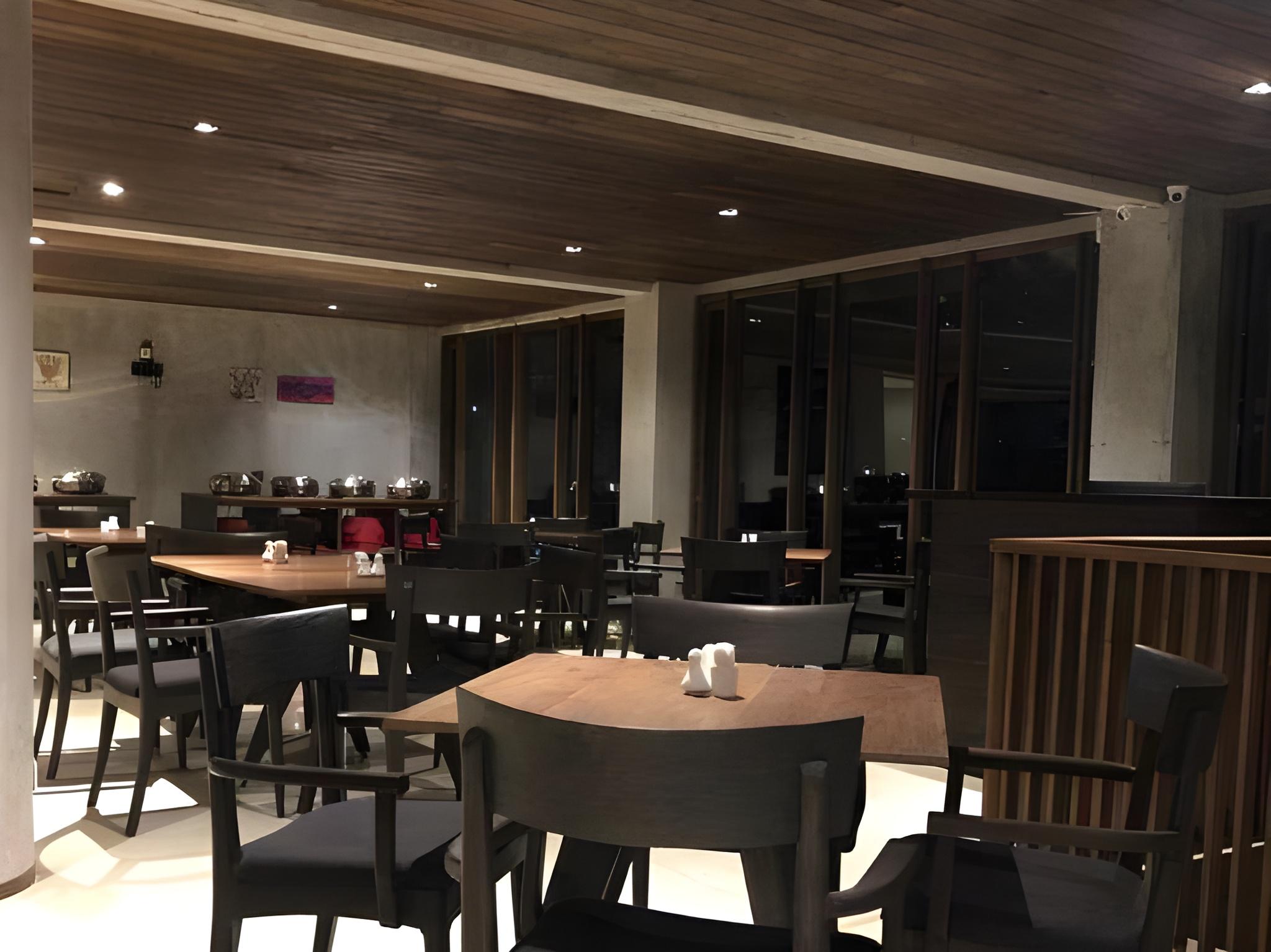 Grand Metro Hotel Puncak 37/55