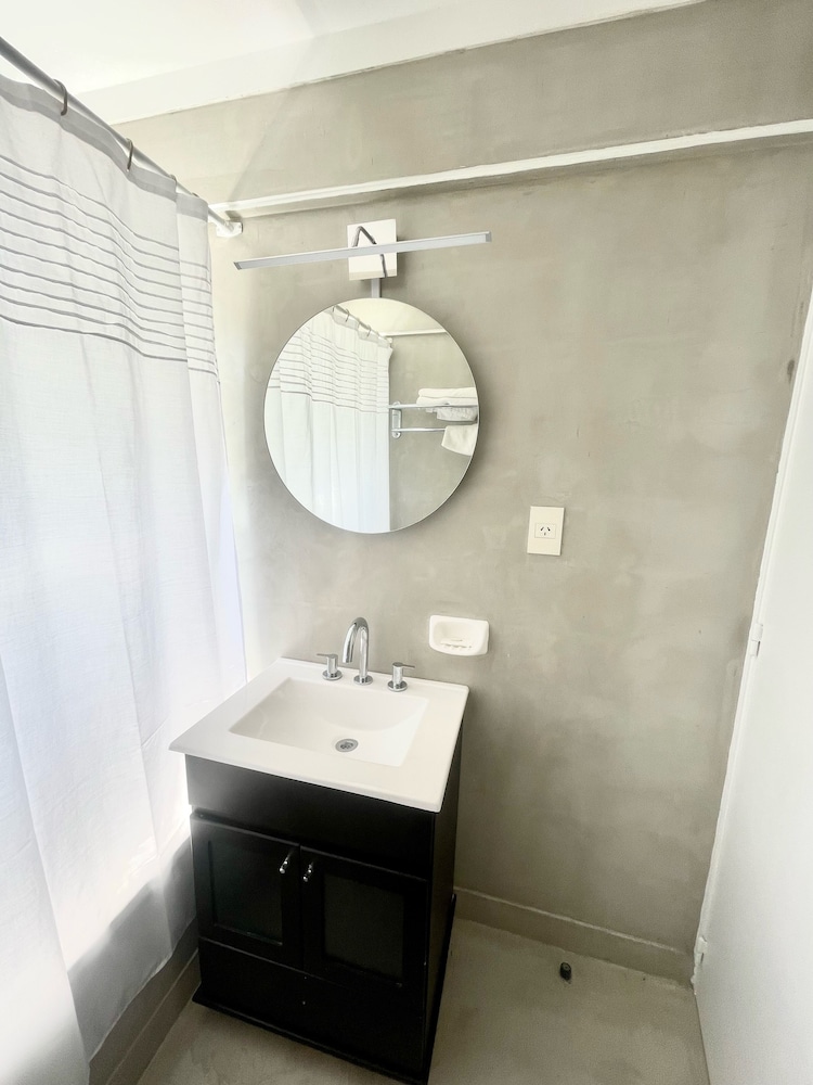 Golf Tower Suites Apartments 64/64