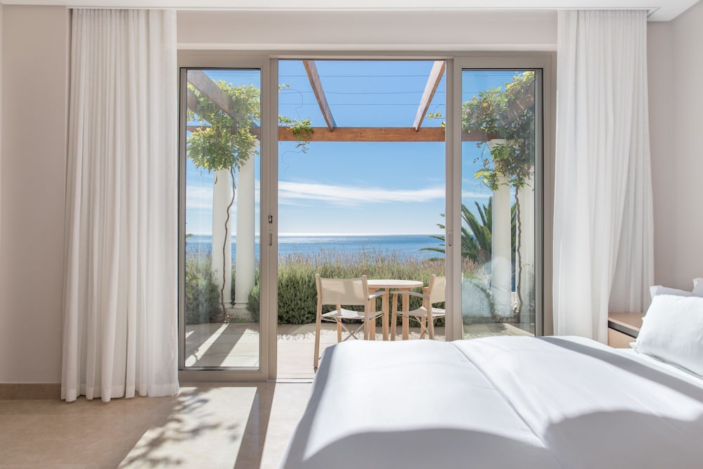Compass House Boutique Hotel 9/48