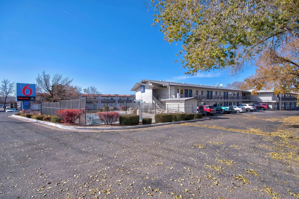 Motel6 Santa Fe, NM 32/43