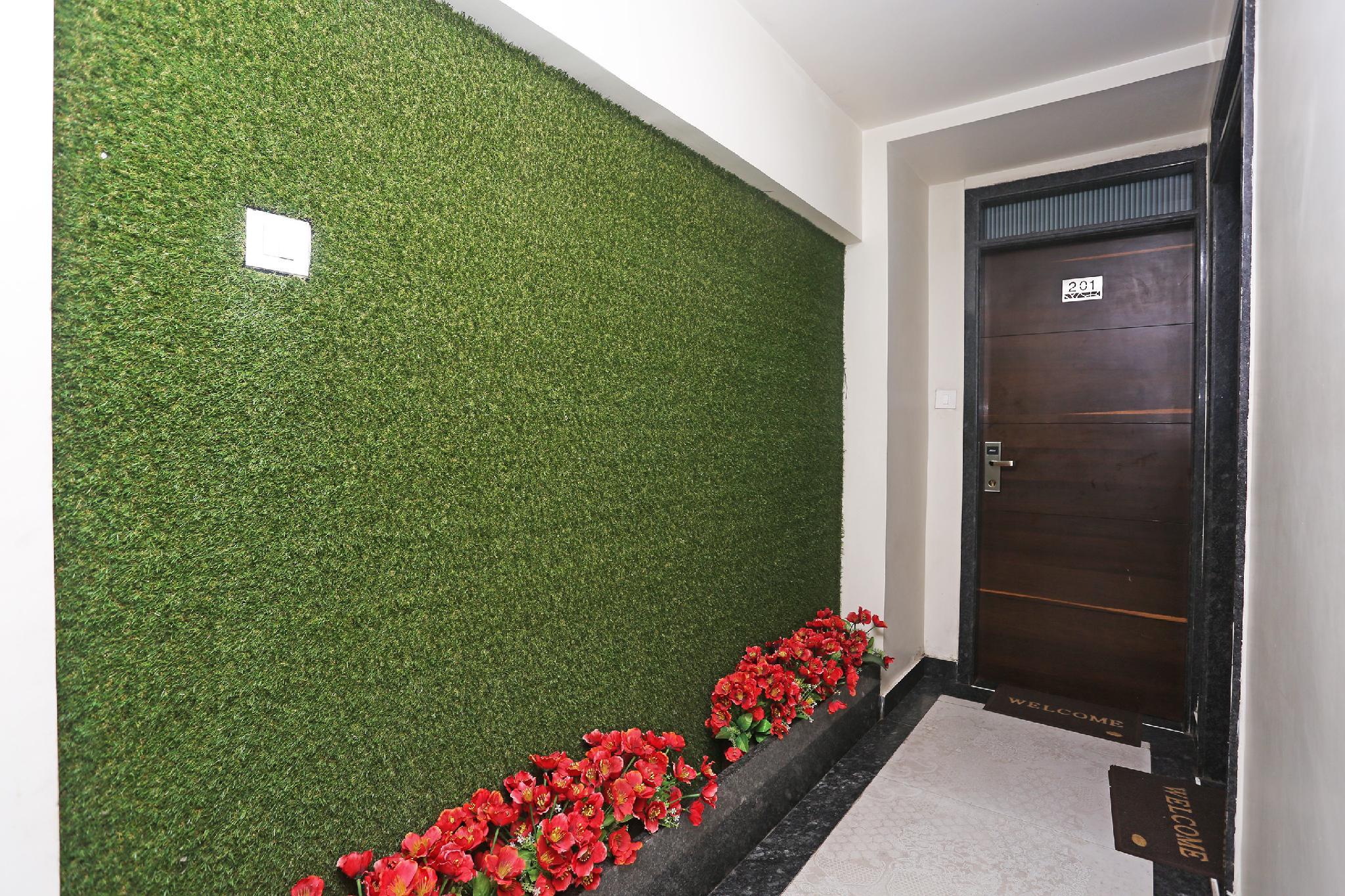 HOTEL TILAK 23/32