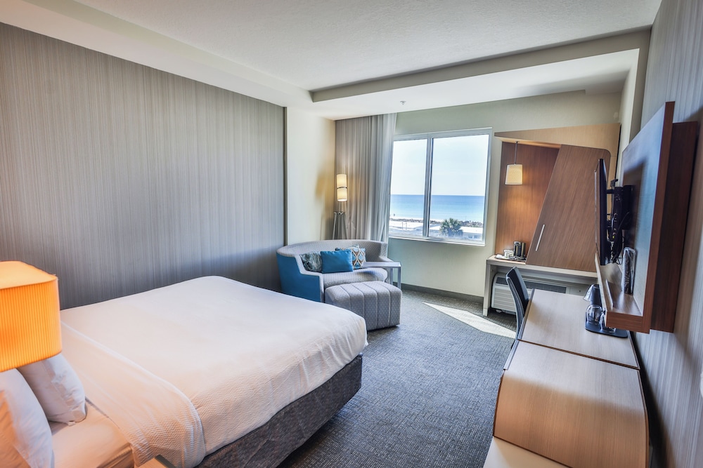 STANDARD, KING BED, OCEAN VIEW