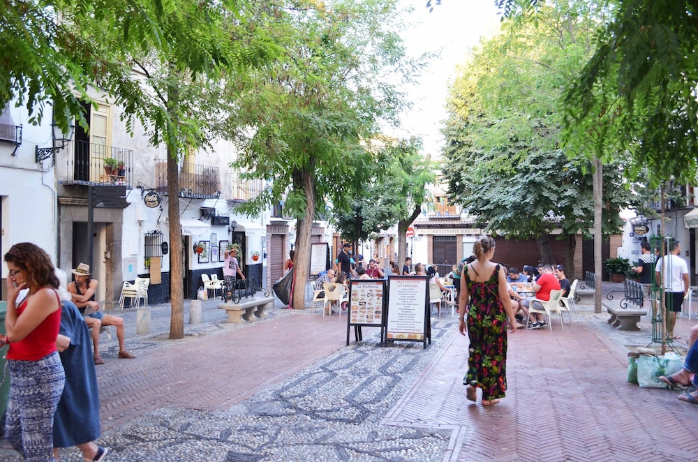Hotel Santa Isabel La Real 52/66