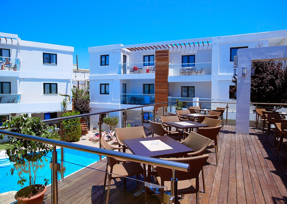 Minos Village 25/81