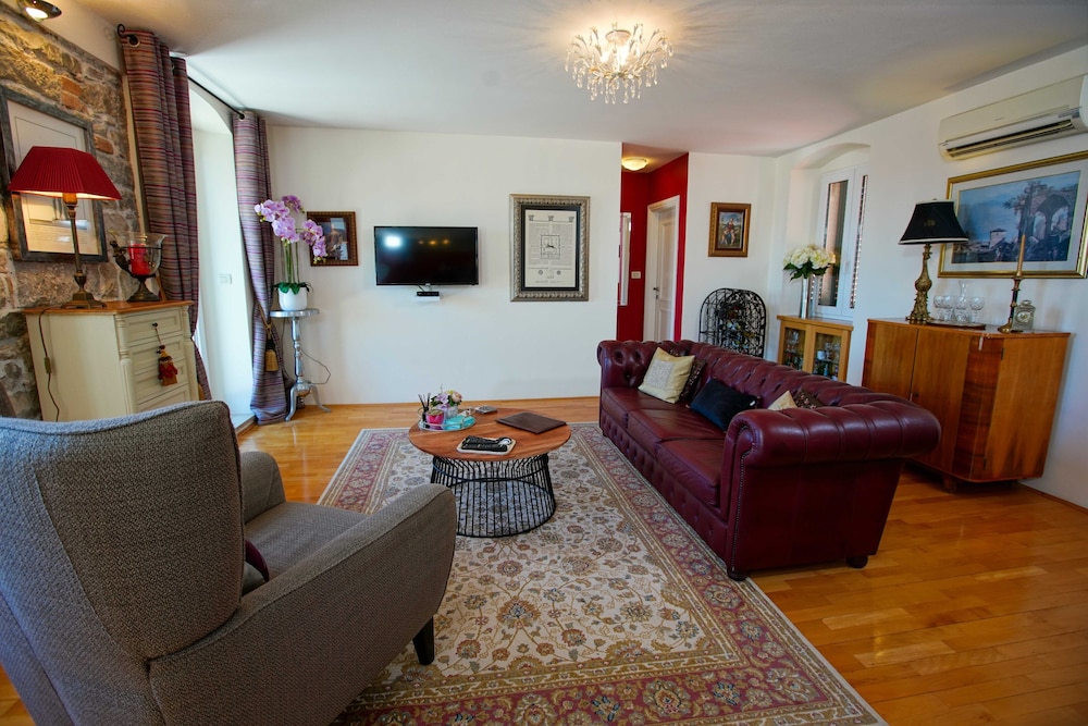 Boutique Guest Accommodation Zephyrus 53/80