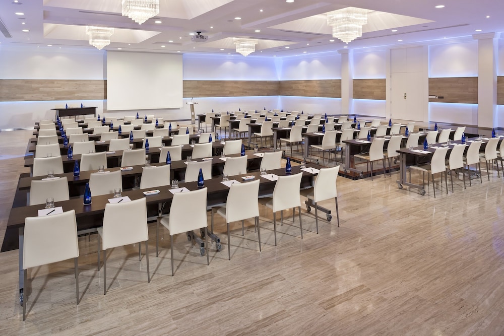 The Level at Melia Sevilla 53/62