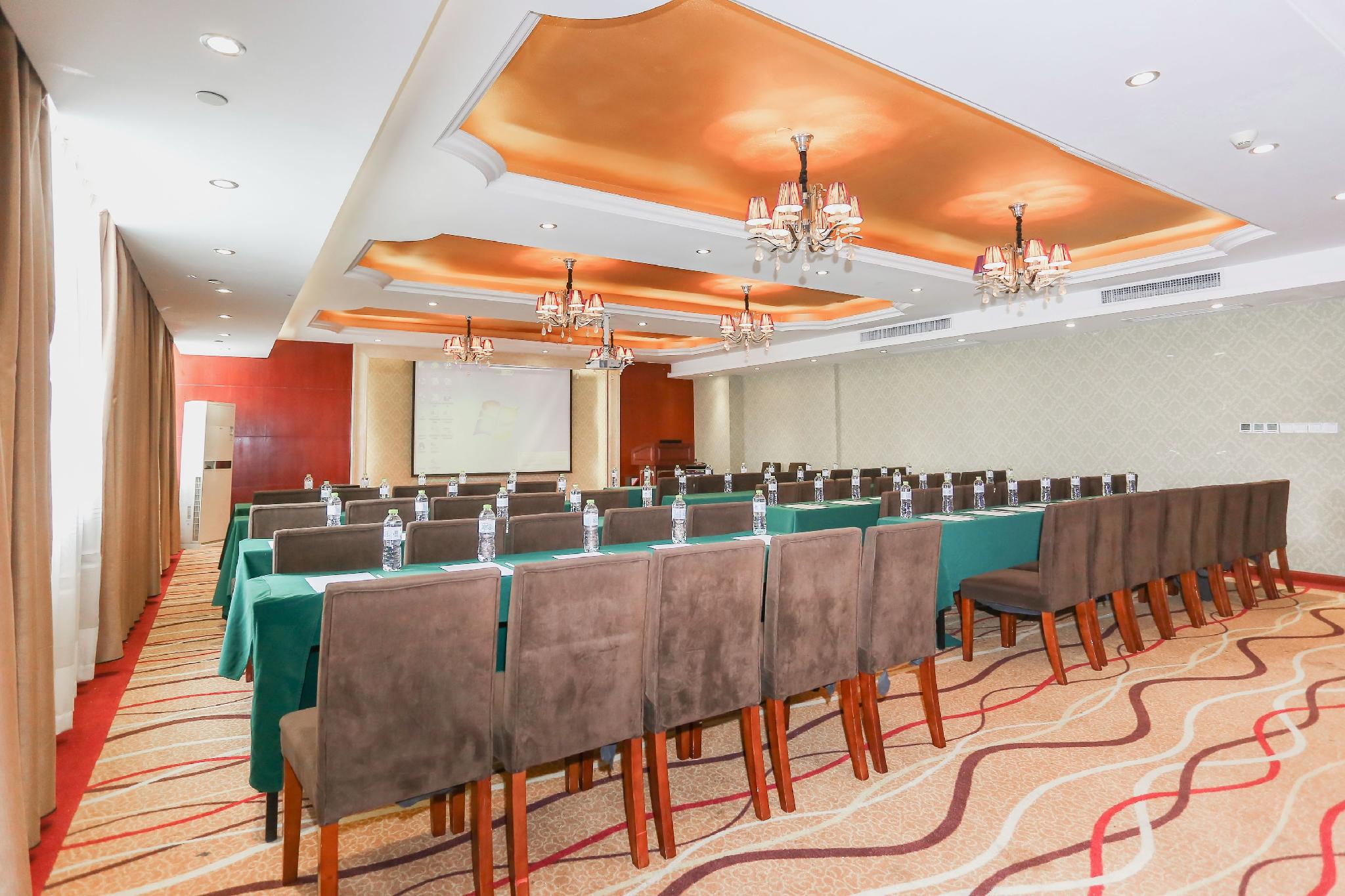 Vienna International Hotel (Ningbo Jiangbei Wanda) 36/37