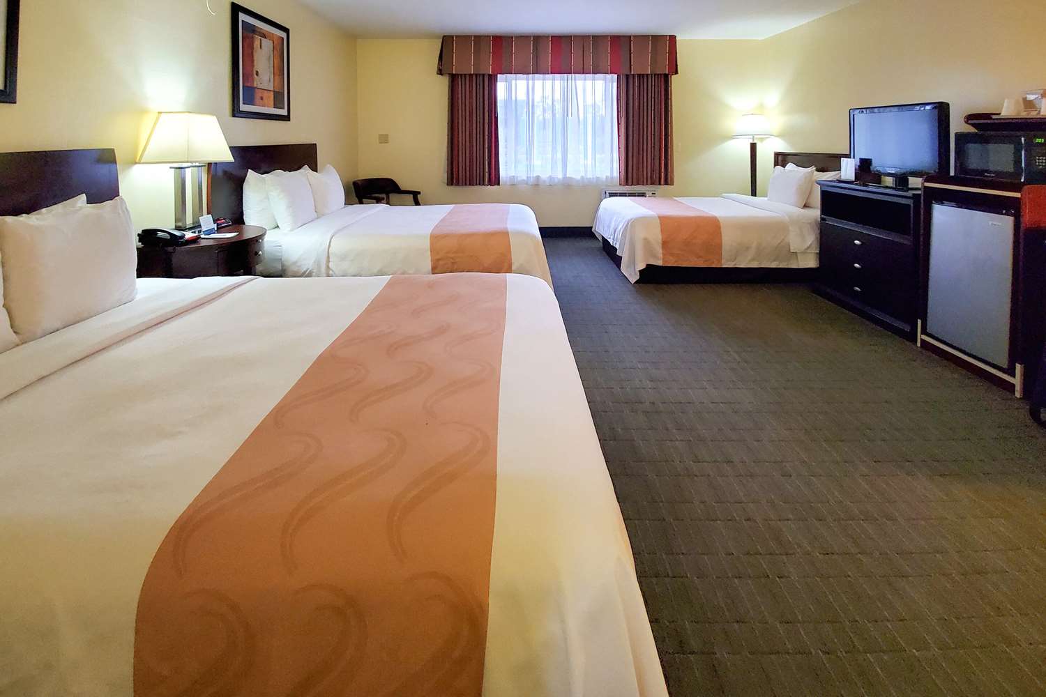 Quality Inn & Suites Anaheim at the Park 15/32