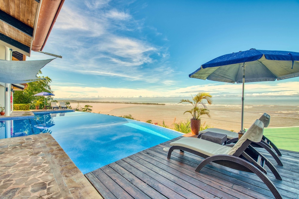 El Castillo - Adults Only 35/50