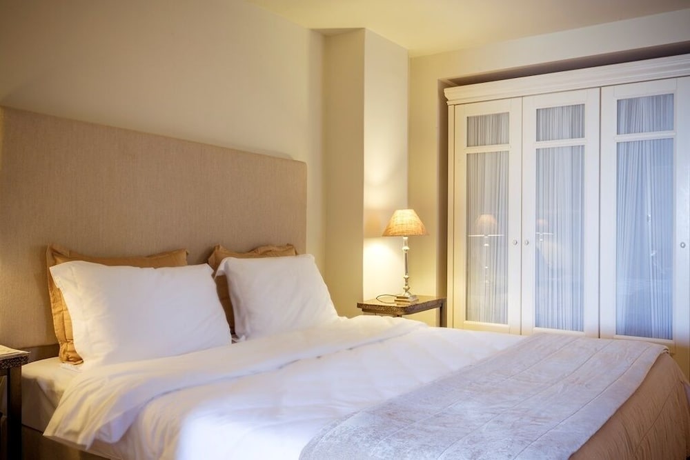 Aegean Suites - Adults Only 7/57