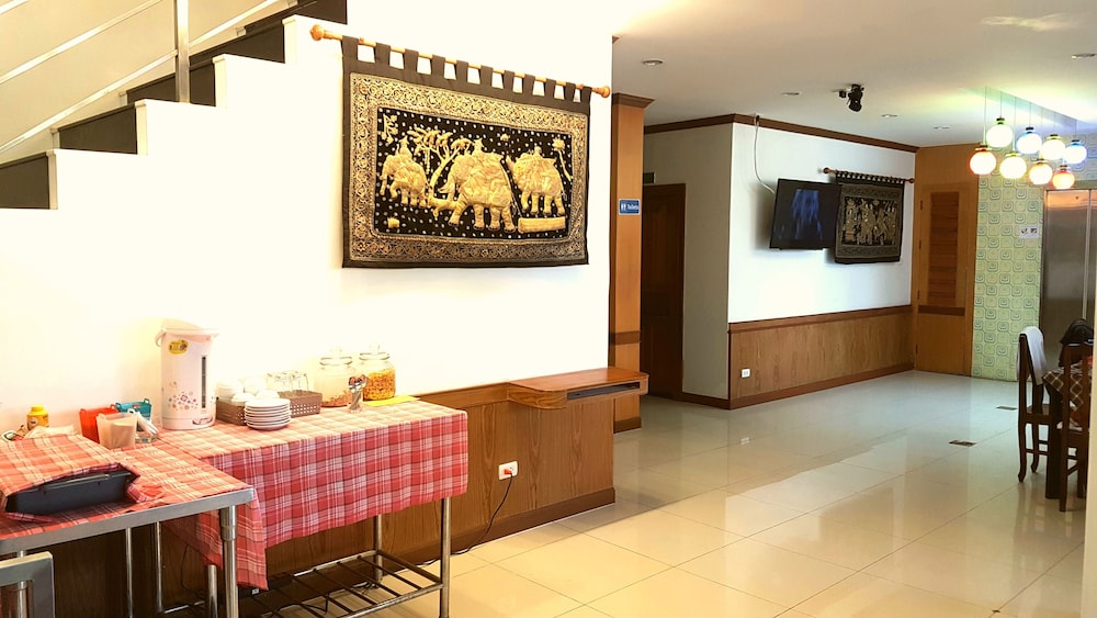 Green Harbor Hotel And Service Apartment 44/67