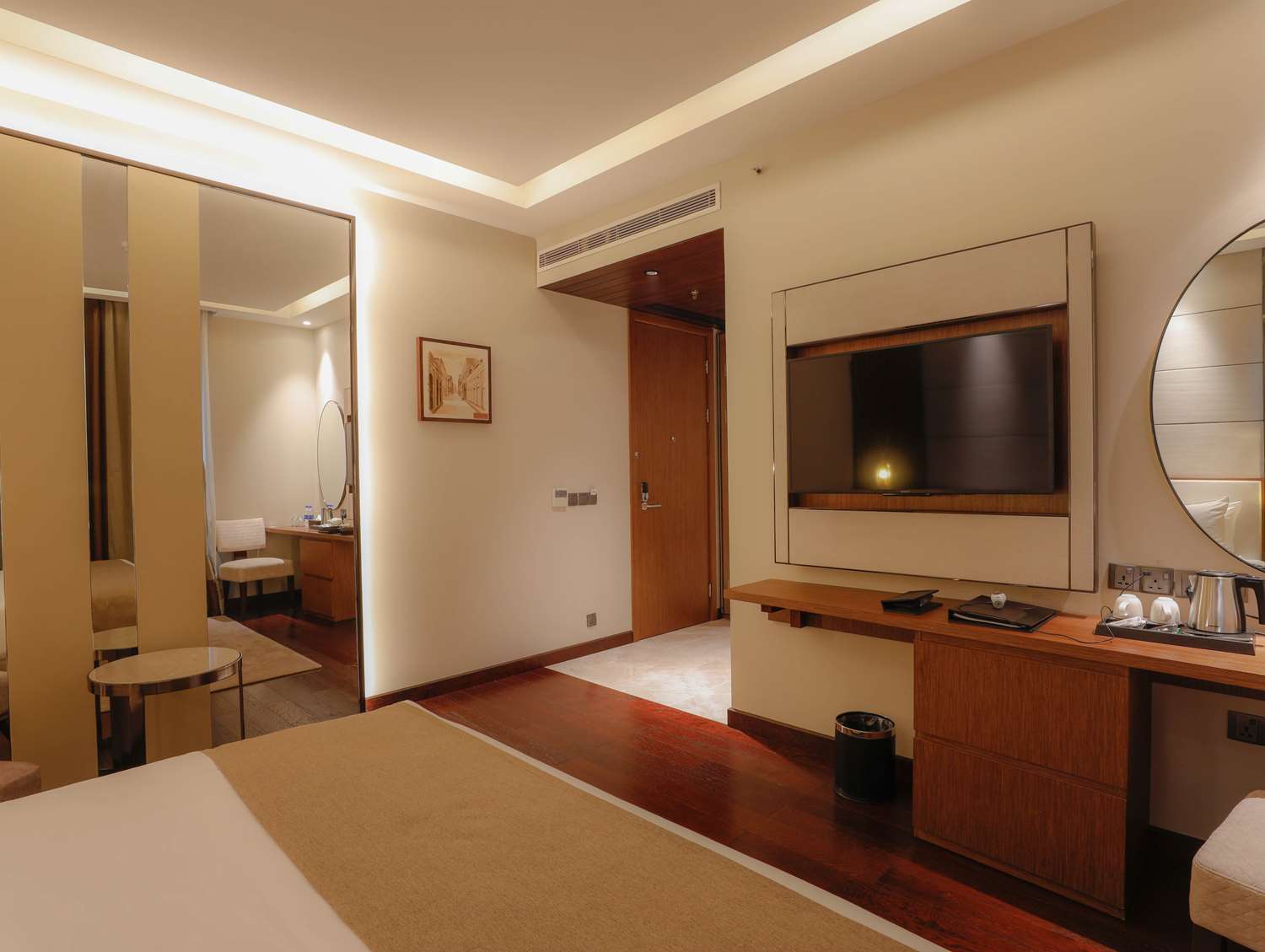 Best Western Plus Runway 10/21