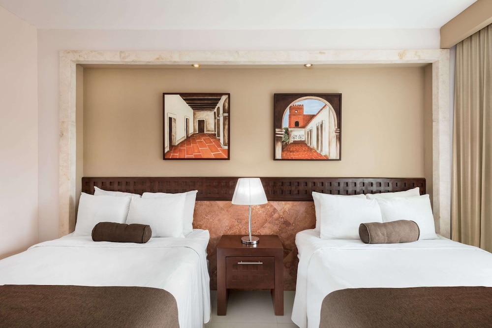 WYNDHAM MERIDA 14/58