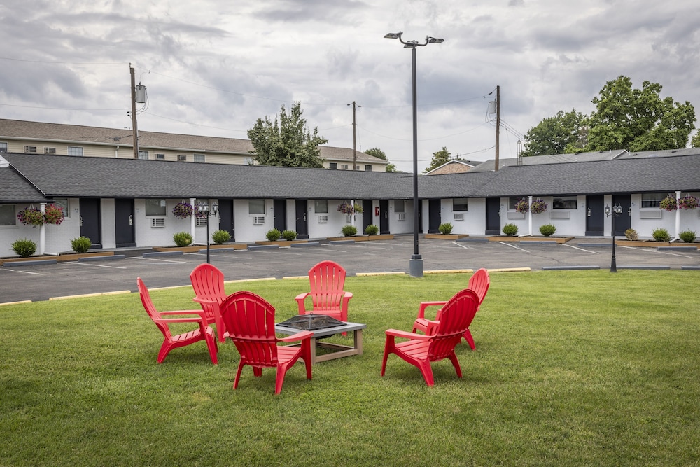 Butler Inn 47/56