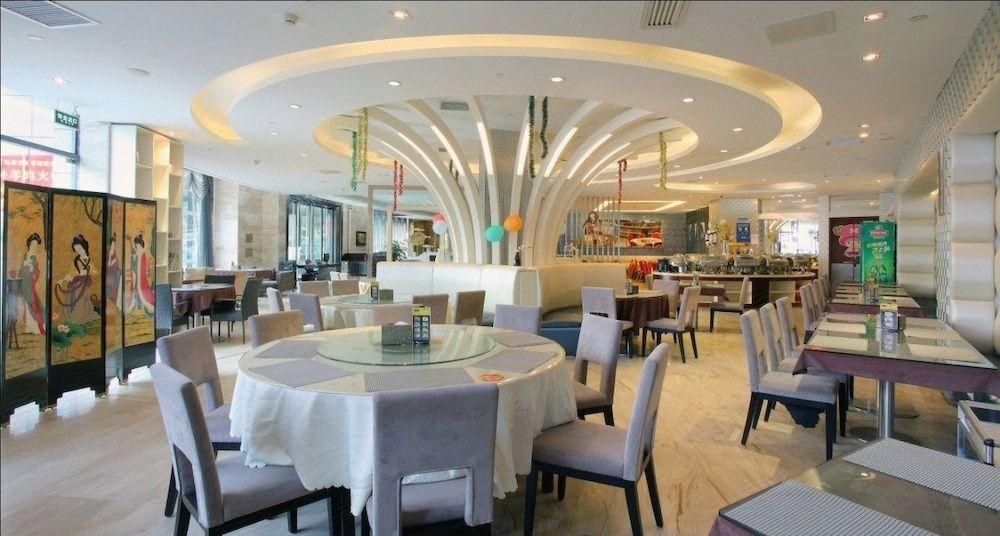 Xiamen Rushi Hotel Exhibition Center 32/46