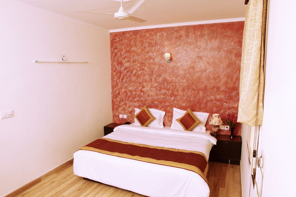 Delhi Darbar hotel 12/63