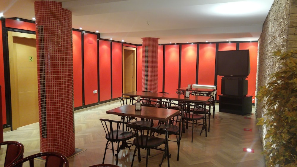Hotel Cabanas 39/45