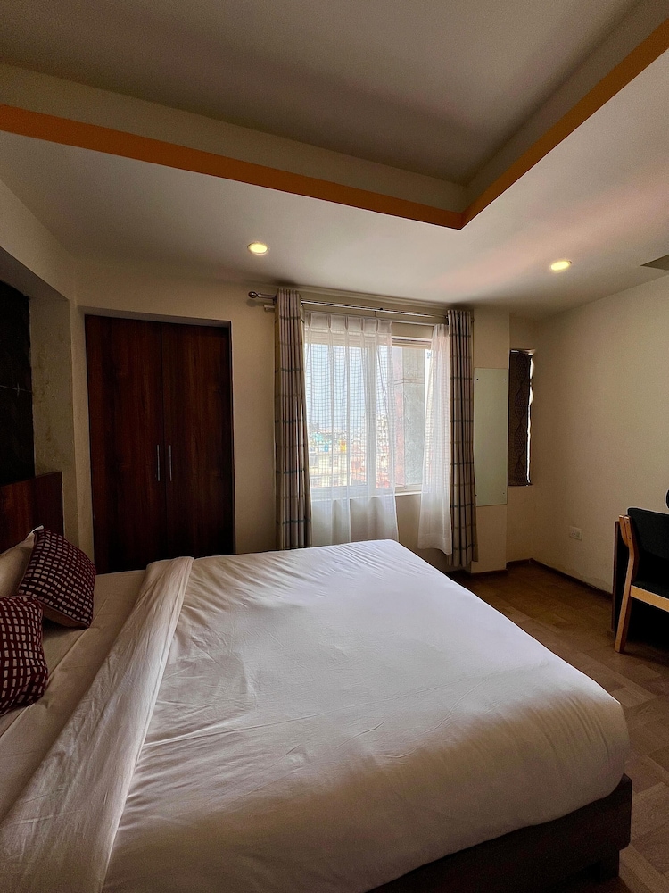 Hotel Royal Suite 10/30