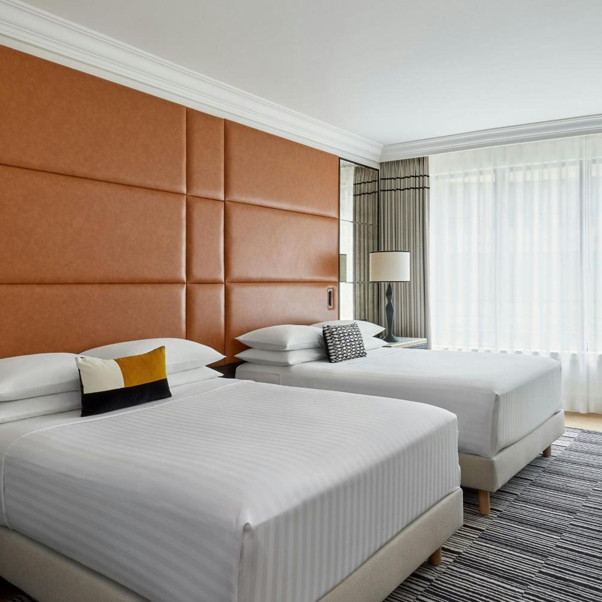 Friends and Family, Double Bed