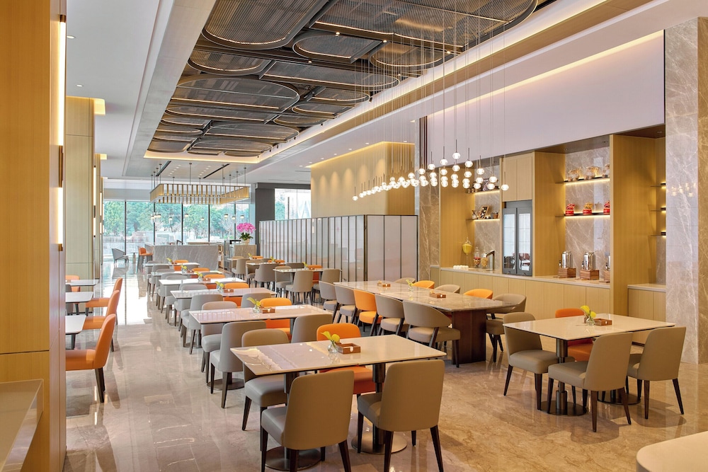 Hyatt Place Shenzhen Longgang 35/42