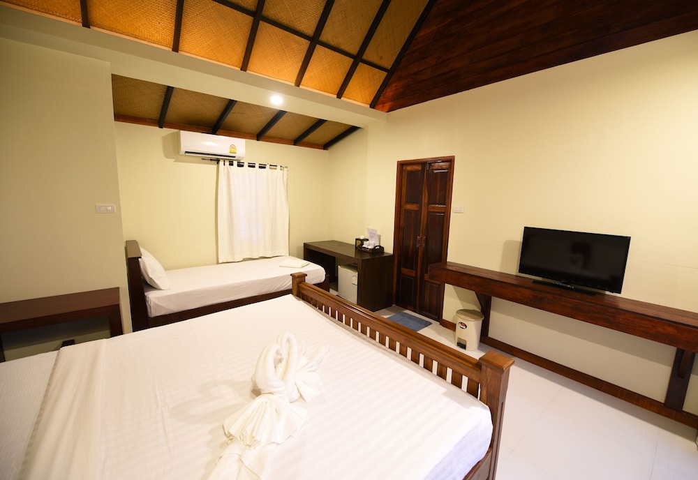 Chunut House Resort 12/51