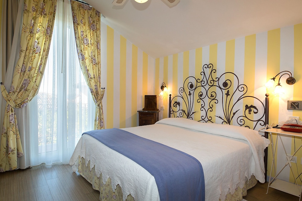 Hotel Serenella 17/73