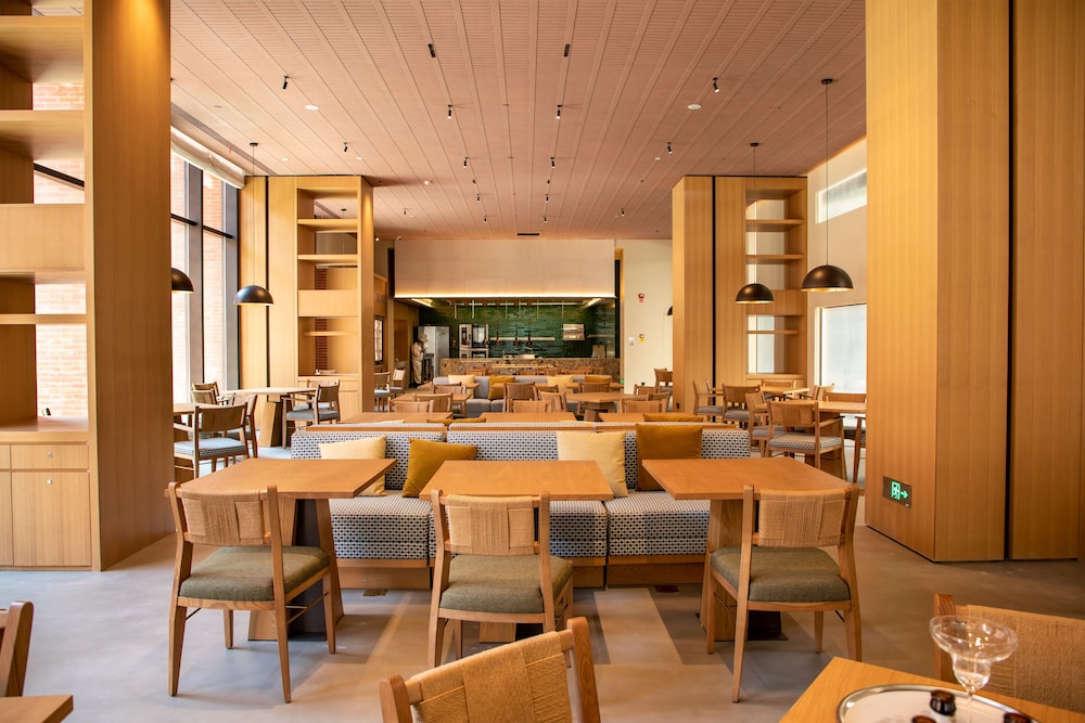 Hyatt Place Jingdezhen Taoxichuan 39/46