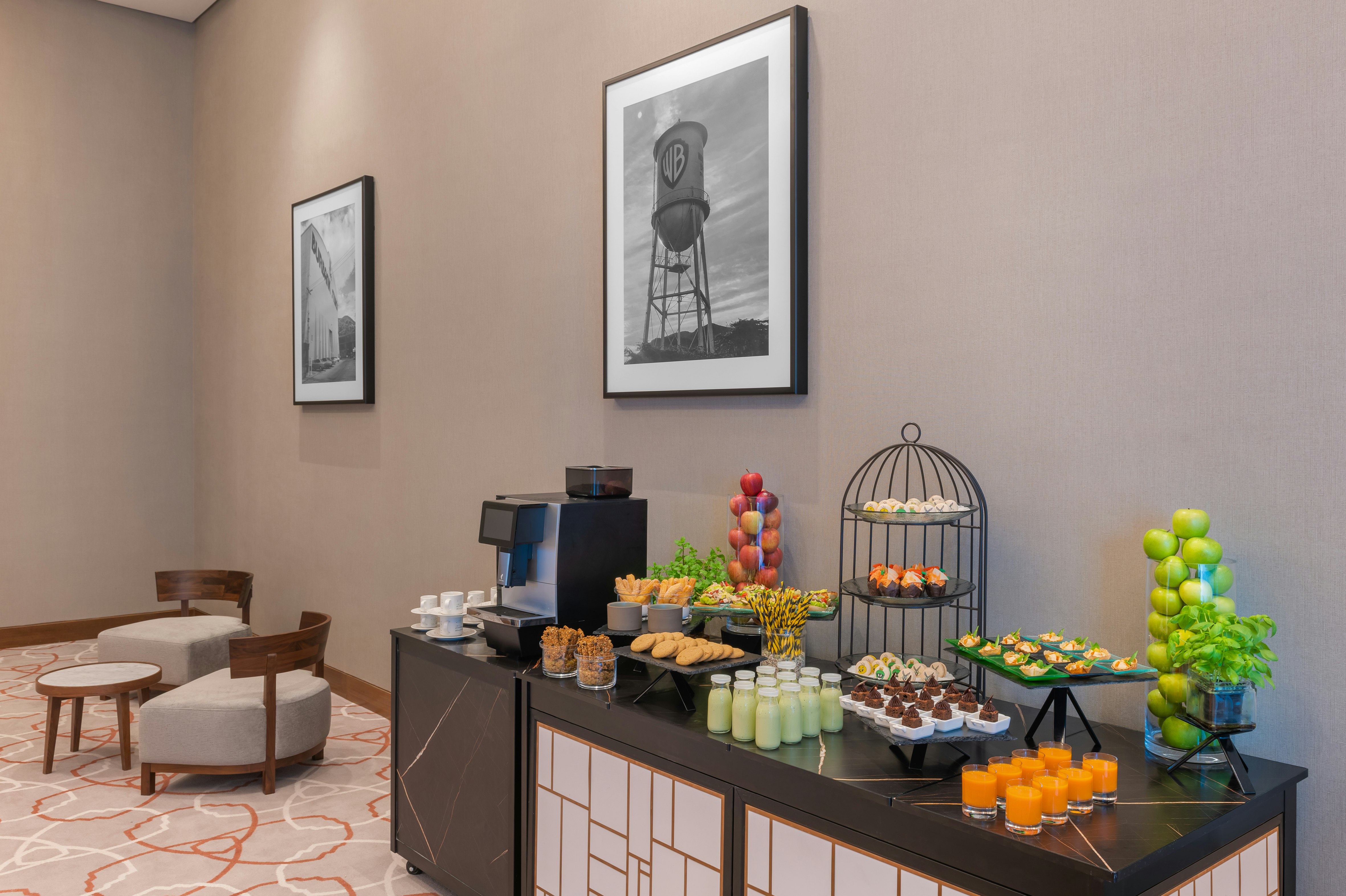 The WB Abu Dhabi, Curio Collection by Hilton 26/50
