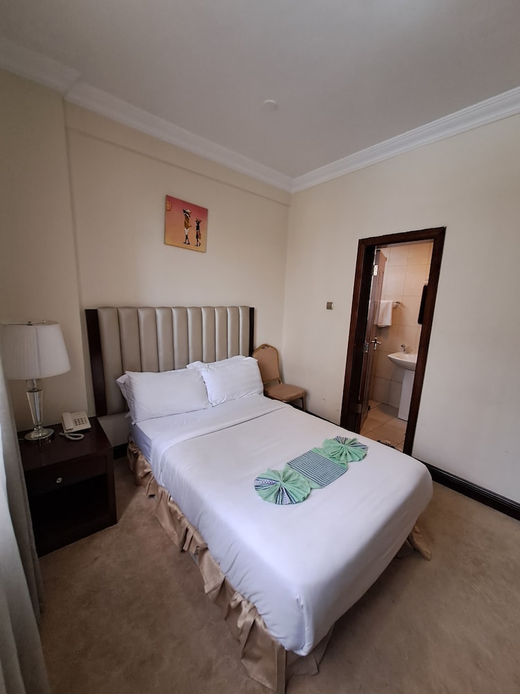 Park Lane Addis Hotel 8/35