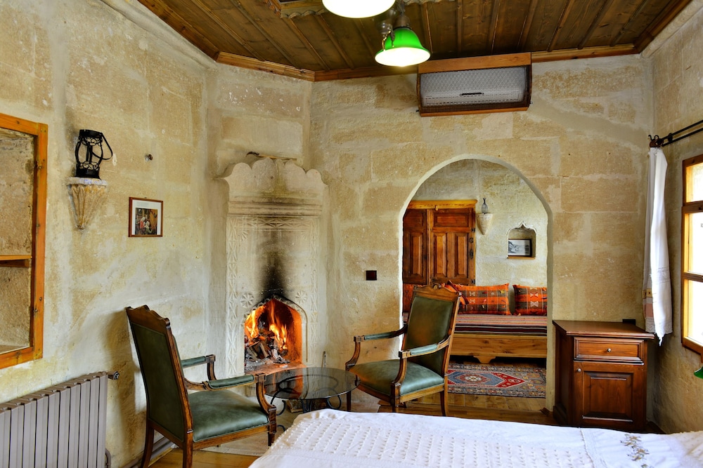 Kelebek Special Cave Hotel 64/84