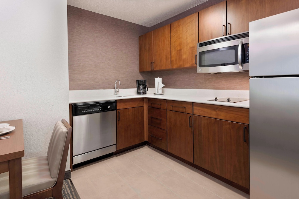 Residence Inn by Marriott Tampa at USF/Medical Center 28/34