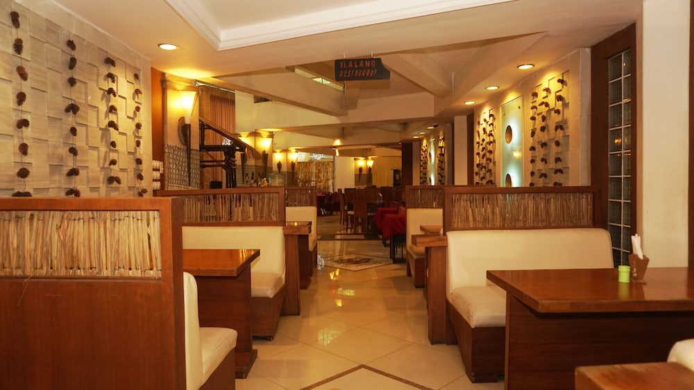 Pines Garden Resort 40/46