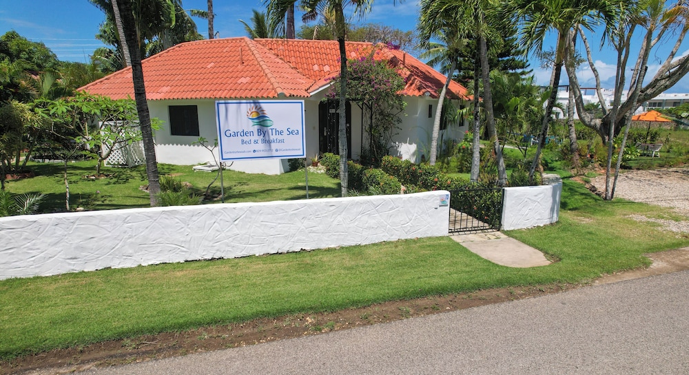 Garden by the Sea 31/50