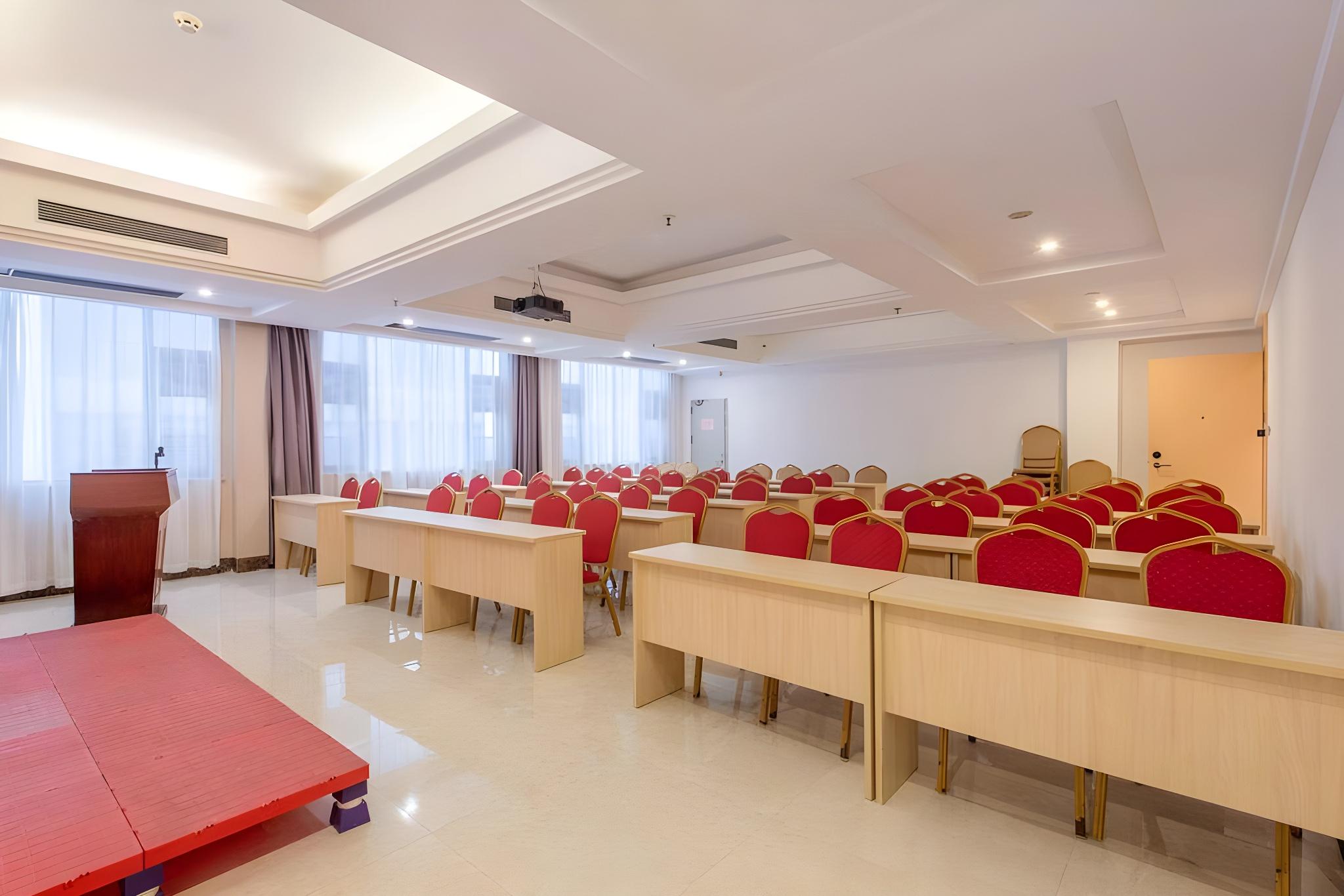 Vienna International Hotel (Jieyang Chaoshan Airport) 28/31