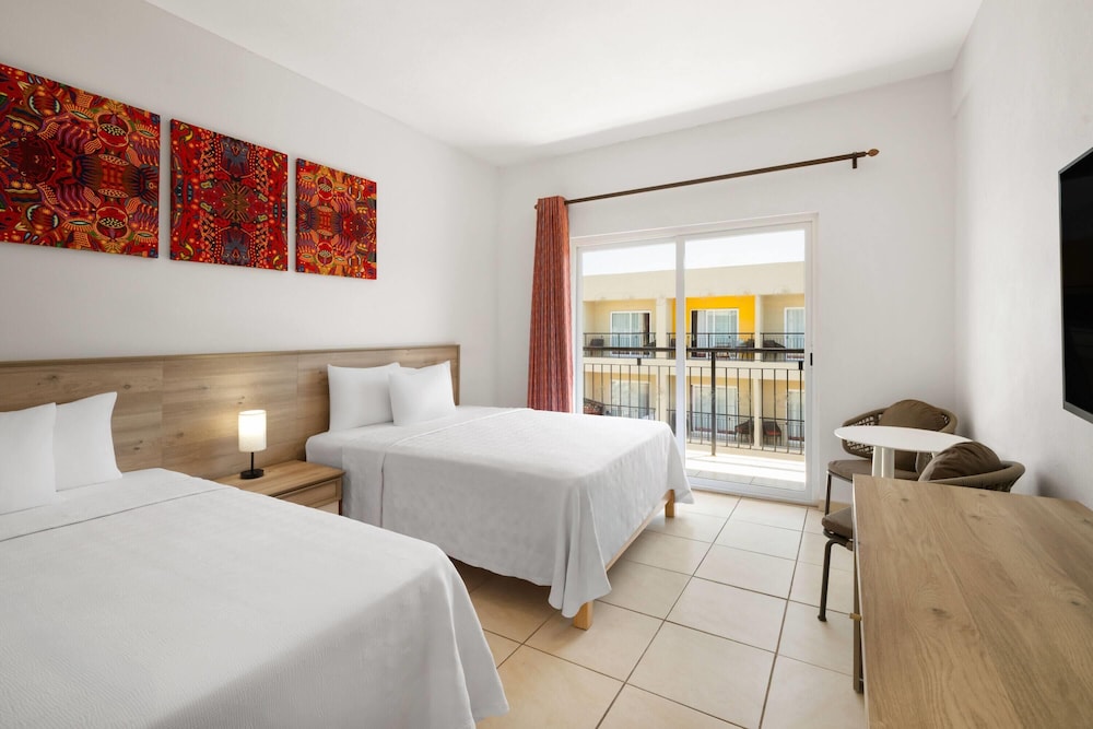 Decameron Isla Coral Guayabitos Ramada All Inclusive Resort 16/48