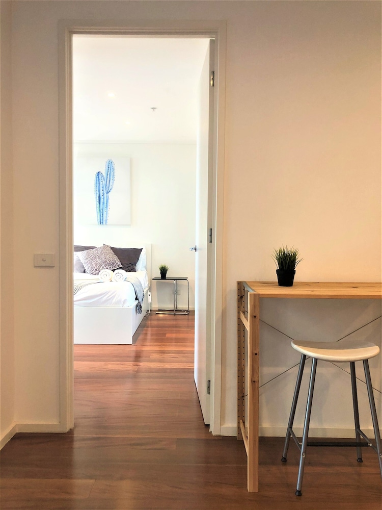 Nook Melbourne 173 City Road 12/71