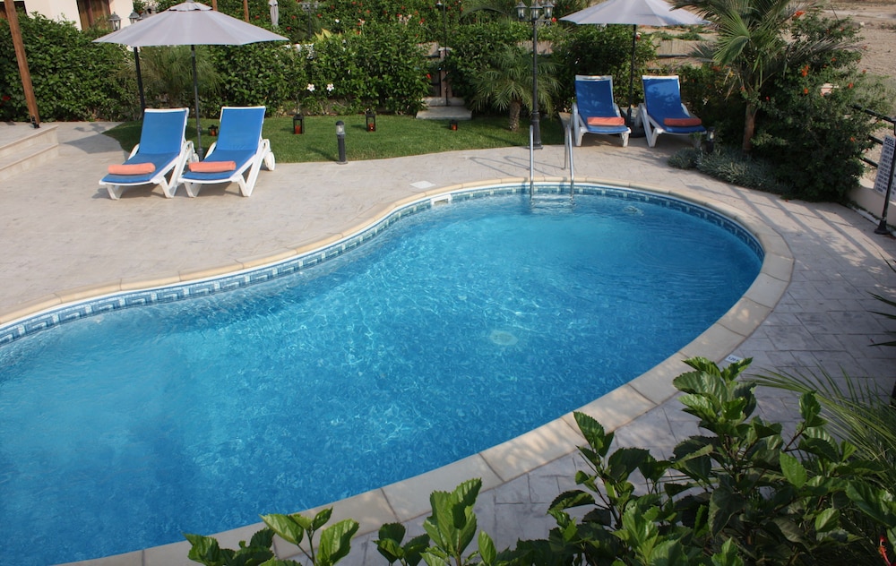 Vineland Holiday Villas 38/48