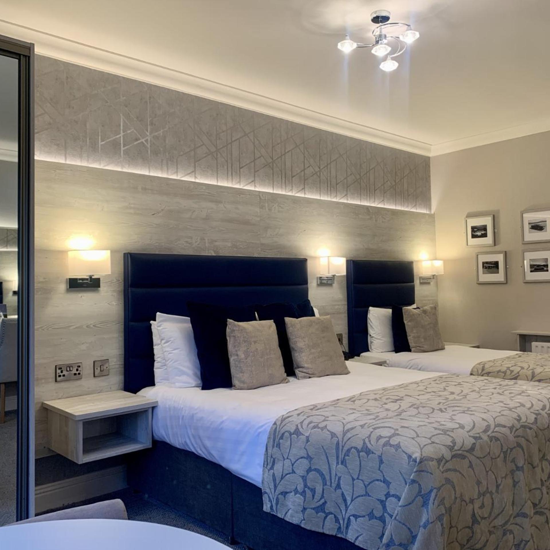 Room, Triple, MILL PARK HOTEL 2/7