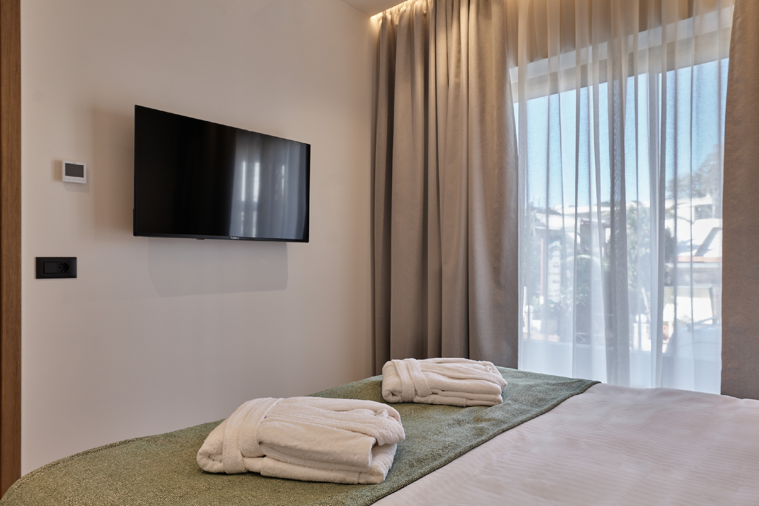 Inea Studio 14/50