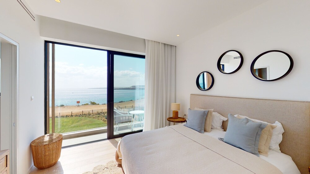 PERIYALI KONNOS Villas Beach Resort 13/53