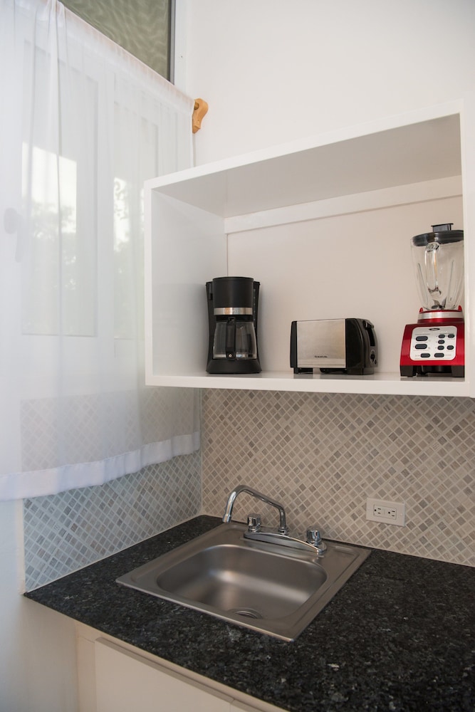 Ocean Zen Suites 46/50