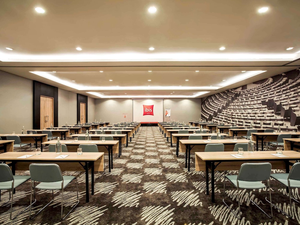 Ibis Jakarta Harmoni 47/56