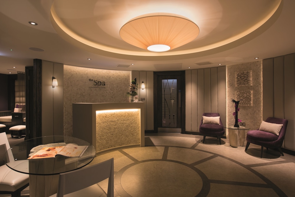L Horizon Beach Hotel And Spa 50/63