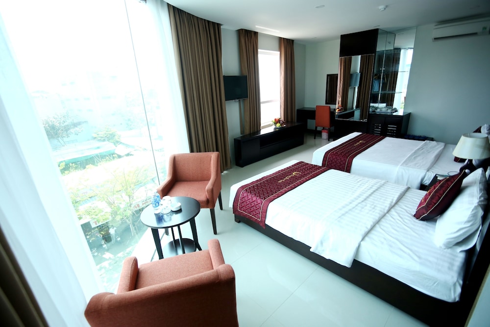 Huong Son Hotel 7/54