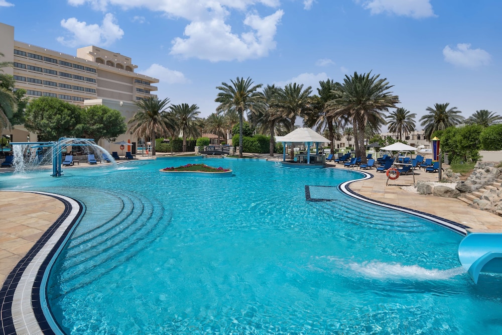 Radisson Blu Hotel & Resort Al Ain 59/66