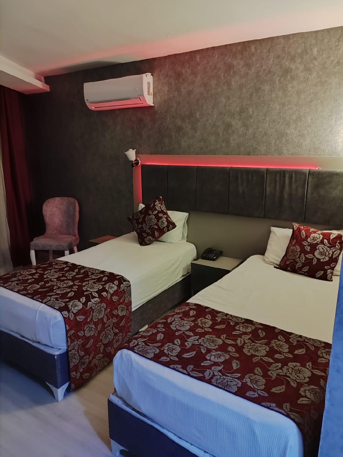Type A, Deluxe, Twin Beds