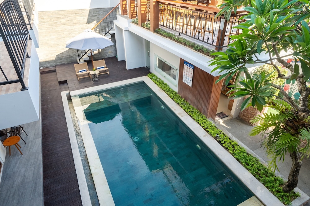 Mahesa Home Seminyak 40/50